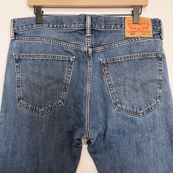 Classic Blue 505 Levi's - Picture 1 of 5